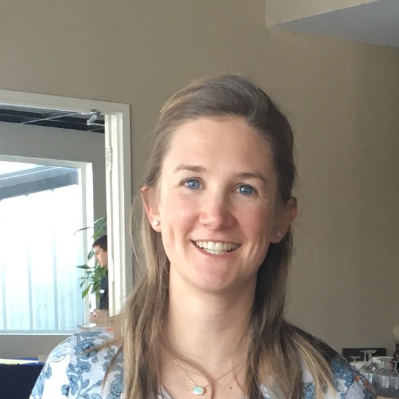 Meet your Posher, Carlie - Picture 1 of 1